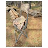 camo stool w strg pouch