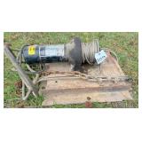 AC winch W115 by Superwinch
