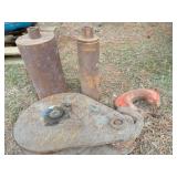 Larger cable pulley & hook 33' tall & 2 pipe pcs