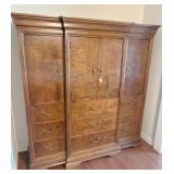 Thomasville entertainment center 65x22x66 H