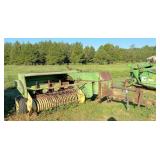 JD 346 square baler