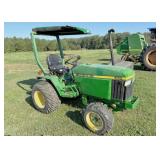 JD 670 tractor