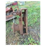 hand crank winch for chicken house doors, seized