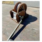 hand crank winch w/nylon strap & hook