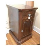 small cabinet 18 x 20 x 30H