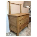 chest w/towel bar 38x20x40 H