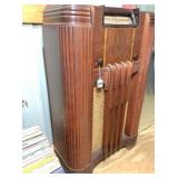 vintage Philco tube-type radio 23x9x37.5 H