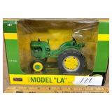 JD 1942 Model "LA"   Diecast metal tractor