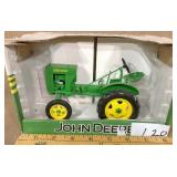 JD Unstyled L    Diecast metal tractor