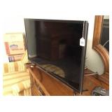 Samsung 32" flat screen TV