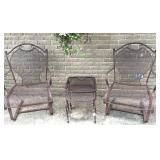 2 iron spring base chairs & 2 table set