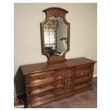 Drexel dresser 70x20x32H ,  w/ mirror 80H