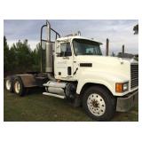 2001 Mack E7-460  starts & runs good