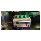 waring 4 slot toaster