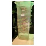 22 quart containers