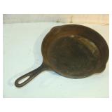 GRISWOLD Cast Iron Skillet