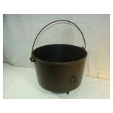 Three Legged FAVORITE PIQUA Cast Iron Pot