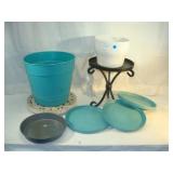 Plastic Planter and Swivel