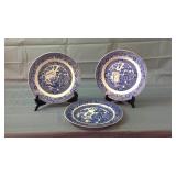 Set of 3 Blue Willow Dinner Plates Set of 3 Blue Willow Dinner Plates