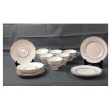 14 Piece Royal Daulton China Set 14 Piece Royal Daulton China Set