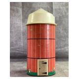 Vintage Fisher price toy set, silo & animals Vintage Fisher price toy set, silo & animals