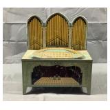 Vintage Wolverine Metal Wind up Toy Organ Vintage Wolverine Metal Wind up Toy Organ