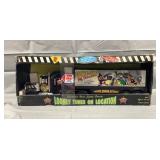 WB Crew Looney Tunes Battery Op. Tractor Trailer WB Crew Looney Tunes Battery Op. Tractor Trailer