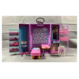 Hannah Montana Disney Backstage Fold Out Hannah Montana Disney Backstage Fold Out