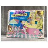Barbie Ice Cream shoppe play set Barbie Ice Cream shoppe play set