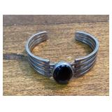 Vintage sterling silver bracelet with stone