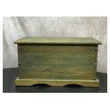 Green sm trunk 23 x 12 x 12"