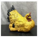 RESTING HEN DECOR PIECE