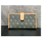 Dooney & Bourke wallet 7