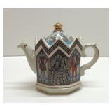 Sadler Elizabeth I English teapot