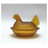 VTG AMBER HEN ON A NEST 7''