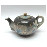 Antique dragonware teapot 8''