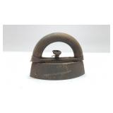 ANTIQUE SAD IRON 6''