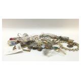 VINTAGE JEWELRY ASSORTMENT