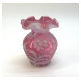 FENTON DAISY & FERN VASE