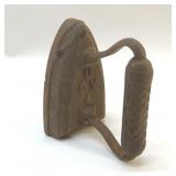 ANTIQUE SAD IRON 5'