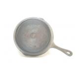 CAST IRON GRILL SKILLET BENJAMIN & MEDWIN