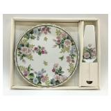 ANDREA BT SADEK CAKE PLATE, SPATULA