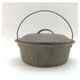#8 CAST IRON DUTCH OVEN 11"