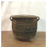ANTIQUE CAST IRON BEAN POT CAULDRON