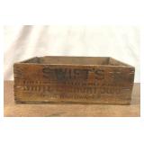 VTG SWIFTS WHITE LAUNDRY SOAP WOODEN CRATE