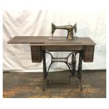 Vintage singer, sewing machine with extras in