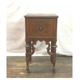 ANTIQUE ORNATE WOODEN SIDE TABLE ON WHEELS