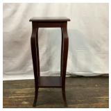 BOMBAY CO MAHOGANY TIERED PEDESTAL STAND TABLE