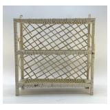 VTG WICKER SHELVES 18x18'