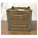 PET DAIRY WOOD MILK CRATE